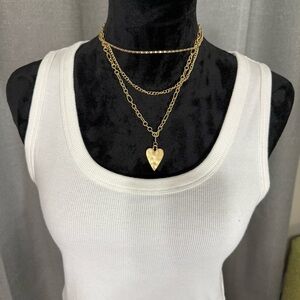 Chic Gold Layered Necklaces with Heart Pendant